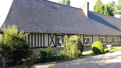 Maison - 220 m² - 9 pièces