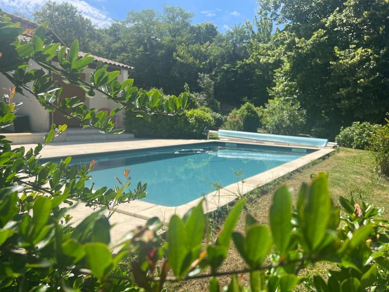 Maison - 175 m² - 9 pièces