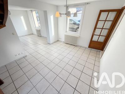 Maison - 83 m² - 4 pièces
