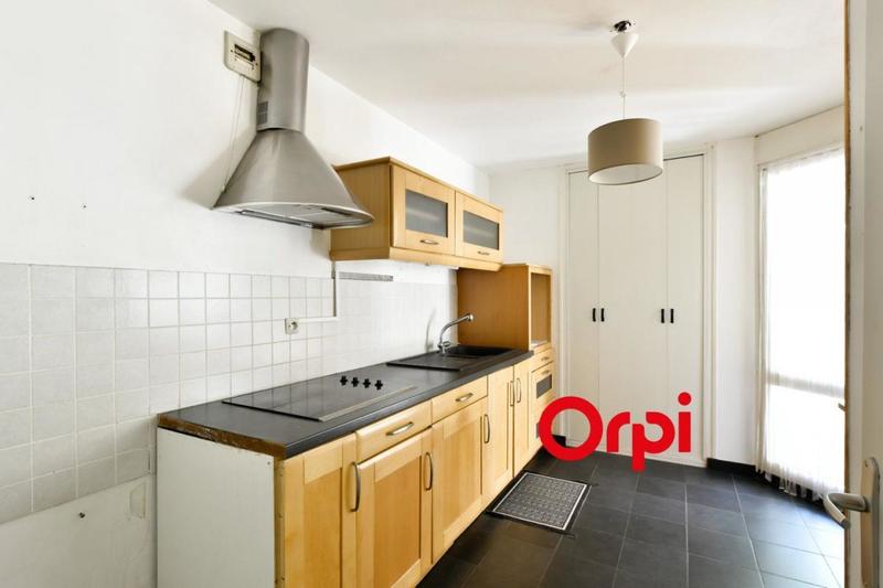 Appartement - 65 m² - 2 pièces