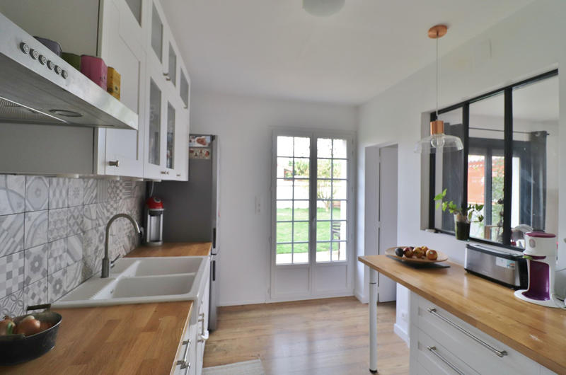 Villa - 137 m² - 6 pièces