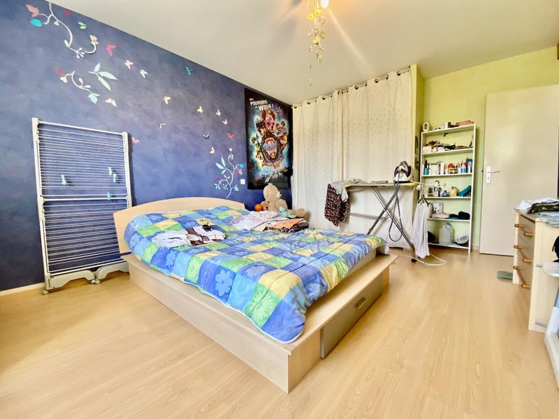 Maison - 279 m² - 9 pièces