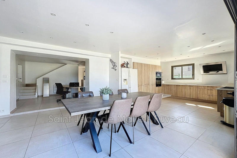 Maison - 119 m² - 5 pièces