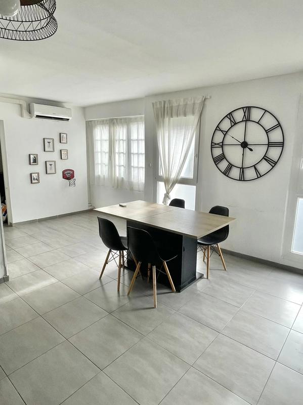 Appartement - 80 m² - 4 pièces