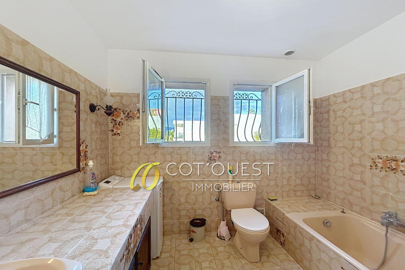 Maison - 265 m² - 7 pièces