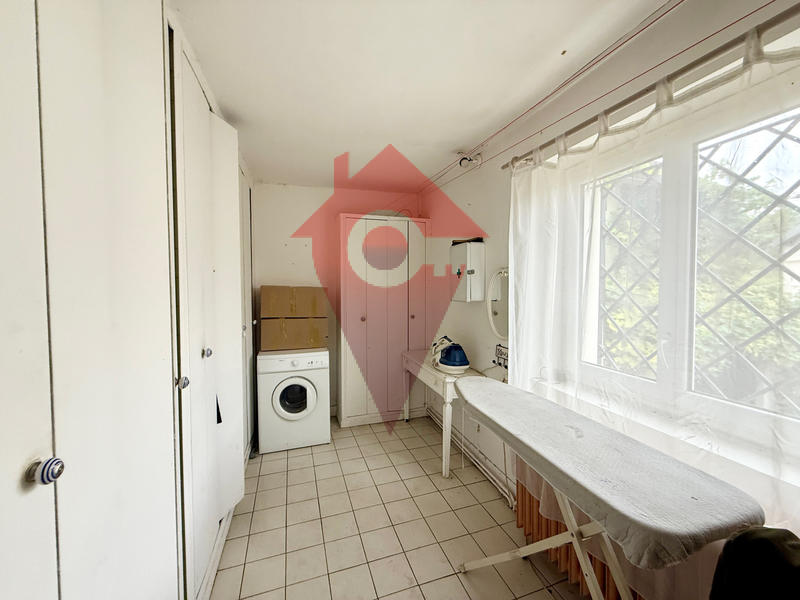 Maison - 180 m² - 4 pièces