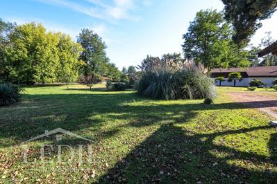 Demeure - 320 m² - 7 pièces