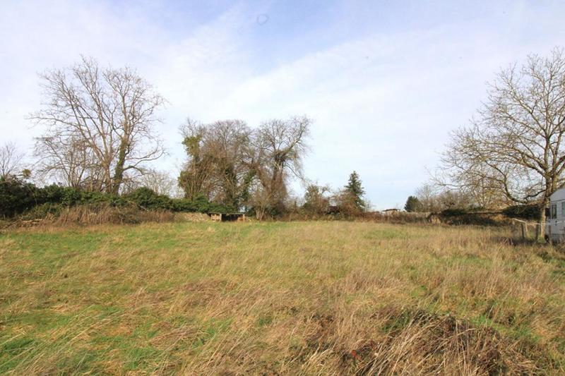 Terrain constructible - 950 m²