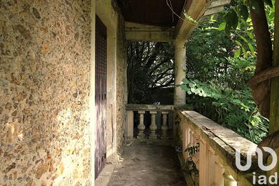 Maison - 228 m² - 10 pièces