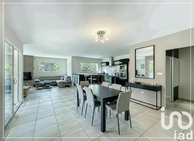 Maison - 113 m² - 4 pièces