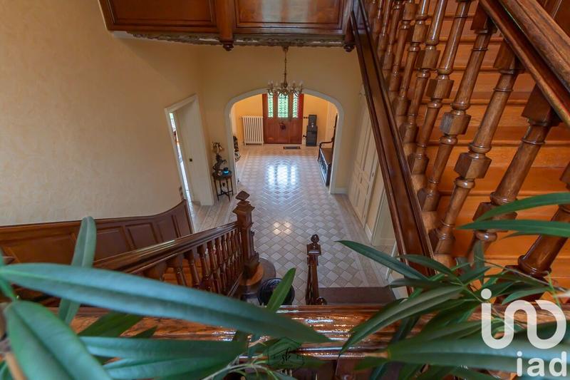 Maison - 432 m² - 18 pièces