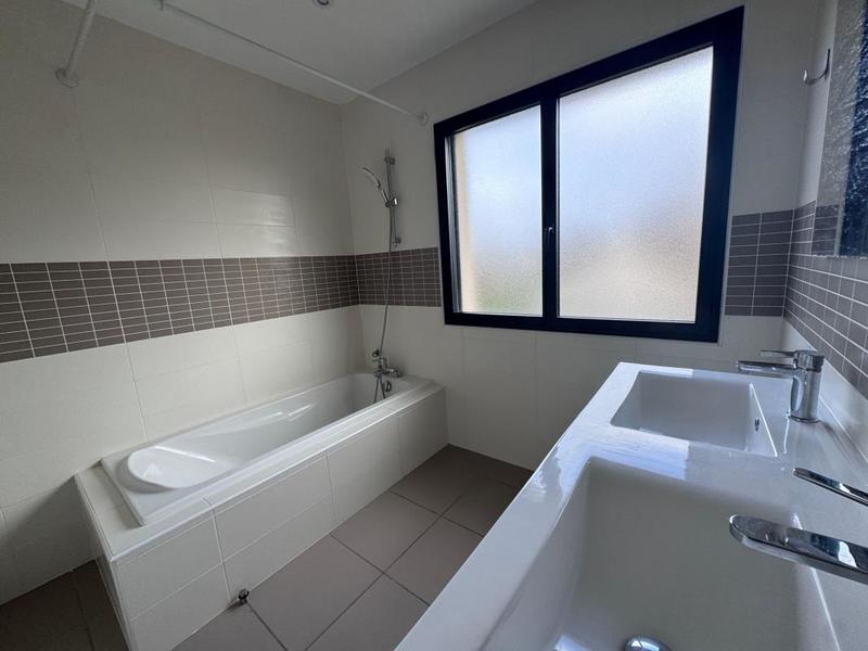 Maison - 107 m² - 4 pièces