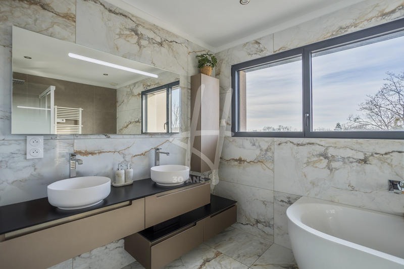 Villa - 155 m² - 5 pièces