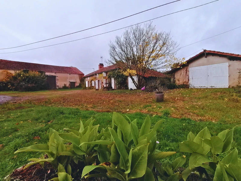 Maison traditionnelle - 141 m² - 6 pièces