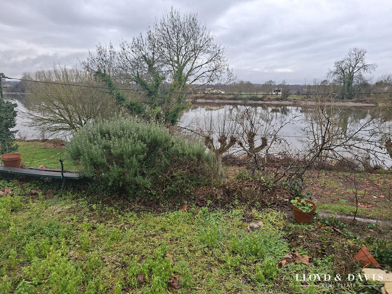 Maison - 201 m² - 9 pièces