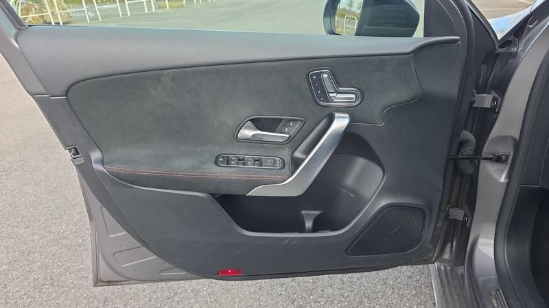 Mercedes Classe a 2023 200 163 7g-Dct Amg Line