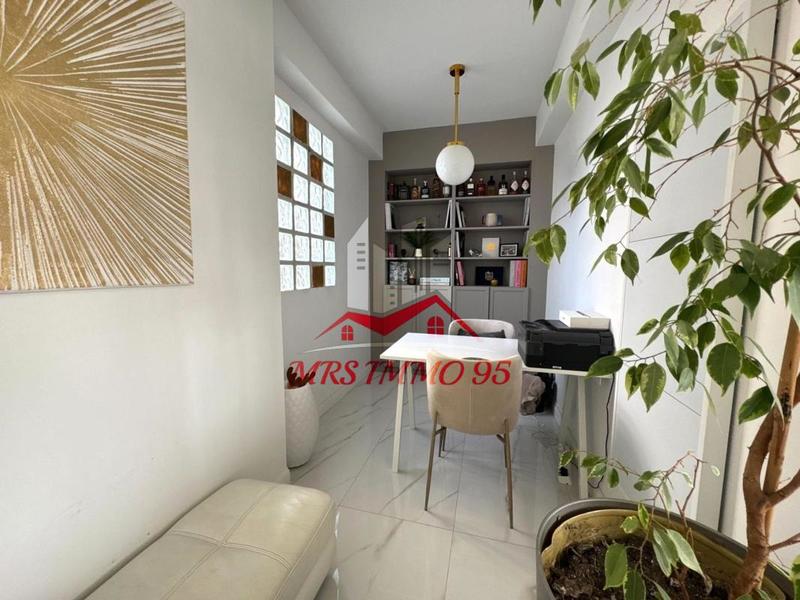 Propriété - 179 m² - 6 pièces