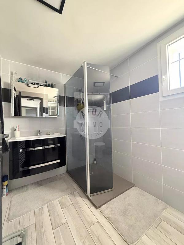 Maison - 115 m² - 4 pièces