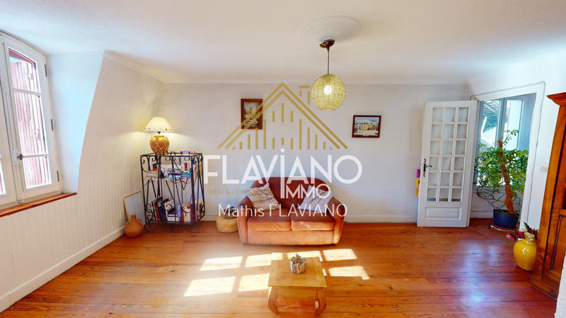 Appartement - 85 m² - 3 pièces