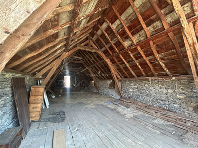 Maison - 290 m² - 2 pièces