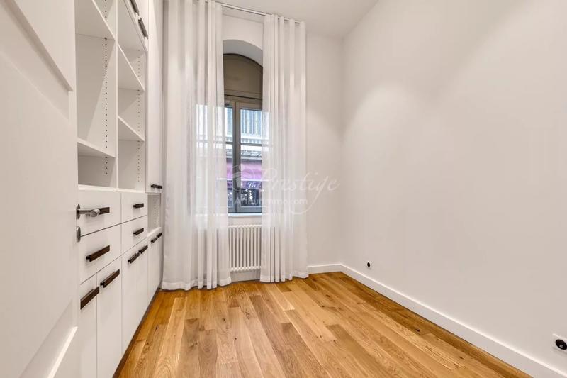Appartement - 120 m² - 4 pièces