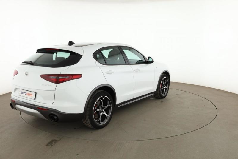 Alfa Romeo Stelvio 2.2 Diesel Q4 Ti At8 210 ch