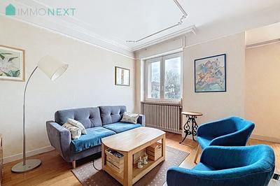 Maison - 213 m² - 9 pièces