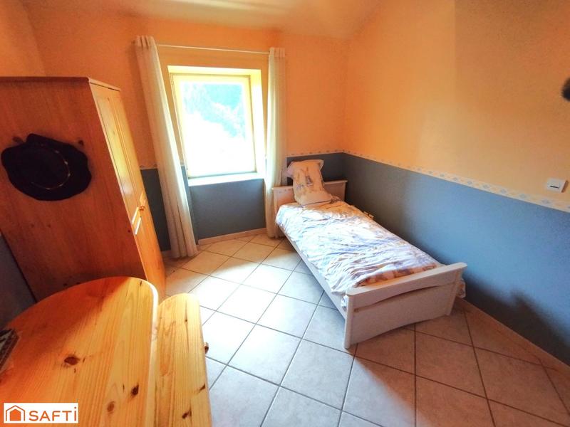 Maison - 228 m² - 6 pièces