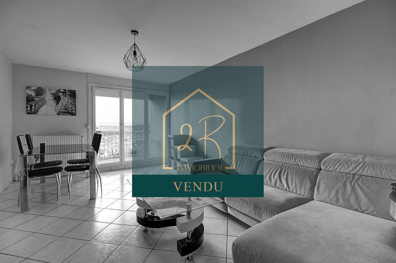 Appartement - 80 m² - 4 pièces