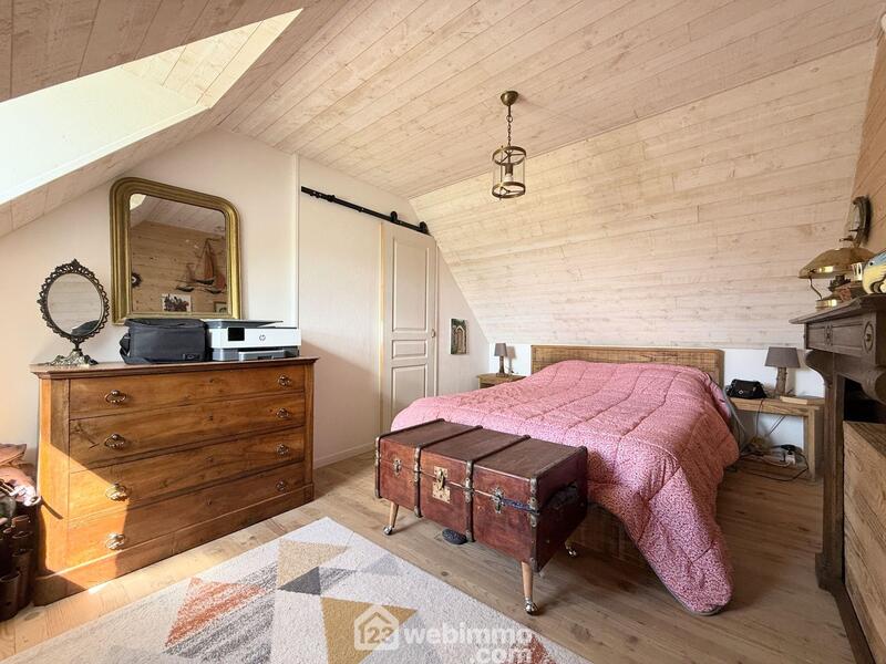 Maison - 94 m² - 6 pièces