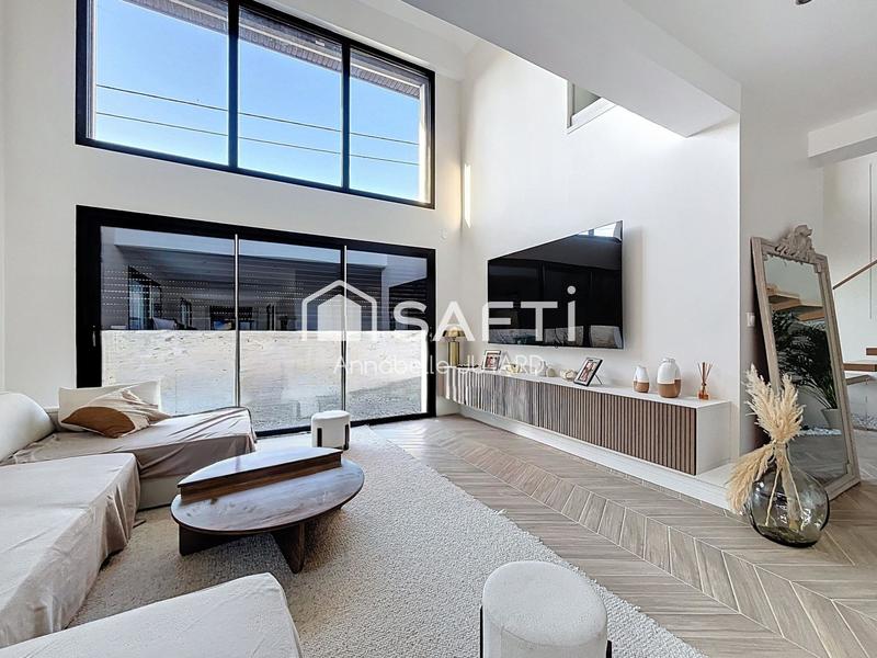 Maison - 182 m² - 6 pièces