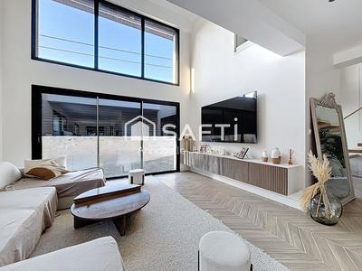 Maison - 182 m² - 6 pièces