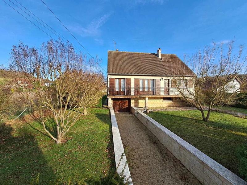 Maison - 95 m² - 4 pièces