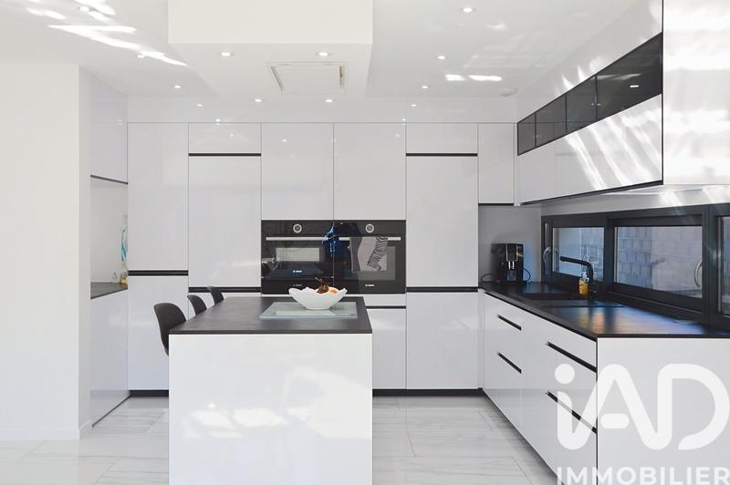 Maison - 172 m² - 6 pièces