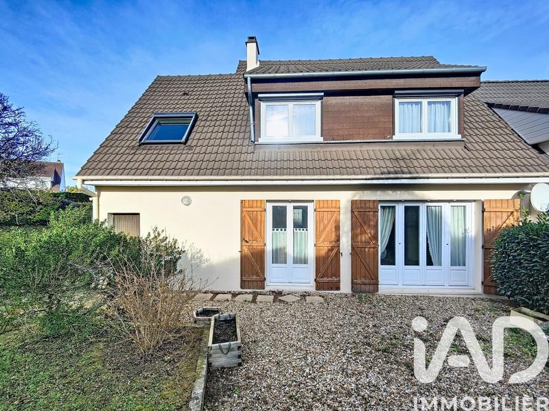 Maison - 102 m² - 5 pièces