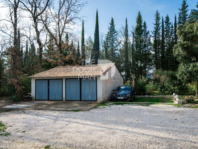 Villa - 167 m² - 6 pièces