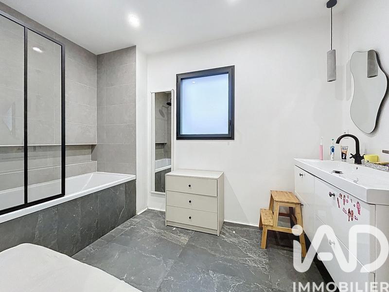 Maison - 115 m² - 5 pièces