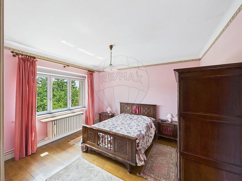 Maison - 146 m² - 9 pièces