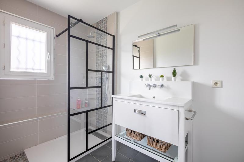 Maison - 208 m² - 8 pièces