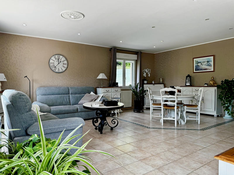 Maison - 110 m² - 4 pièces