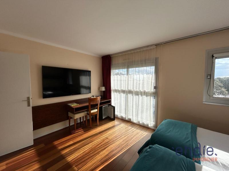 Fonds de commerce - 860 m²