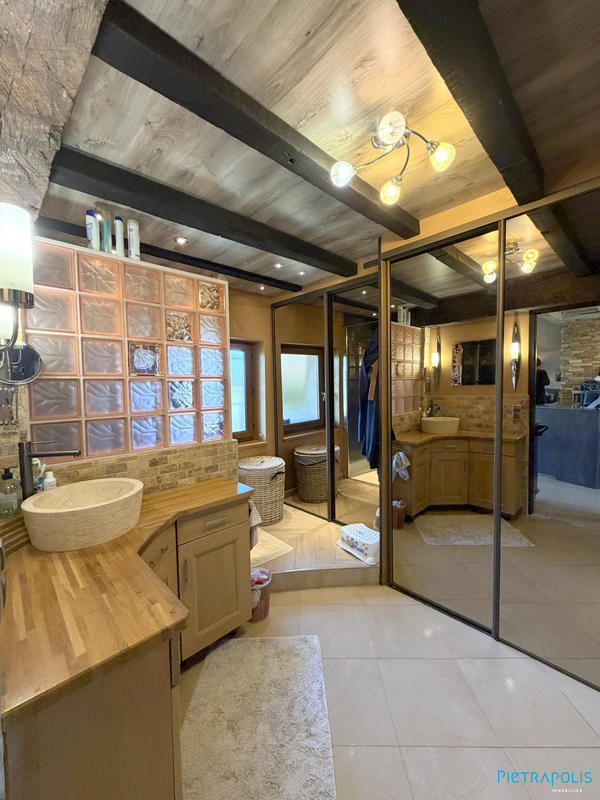 Maison - 159 m² - 5 pièces