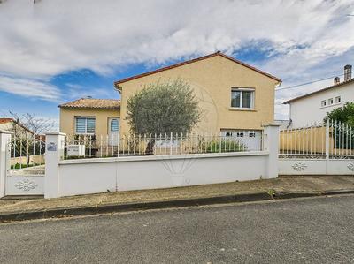 Maison - 165 m² - 5 pièces