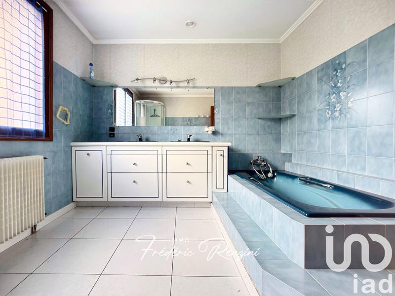 Maison - 190 m² - 7 pièces