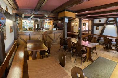 Magasins - 180 m² - 8 pièces