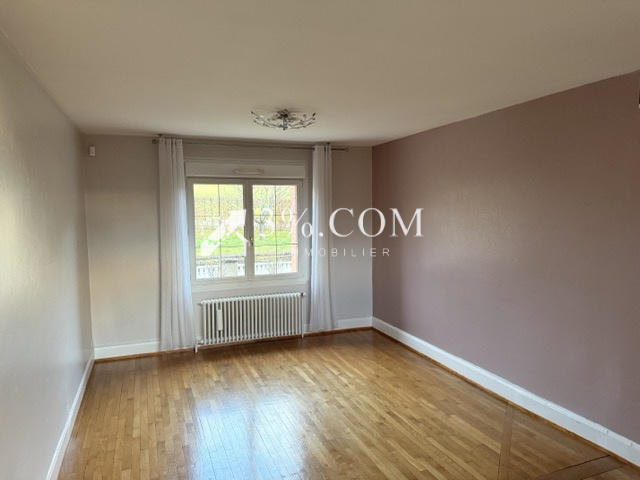 Maison - 193 m² - 7 pièces