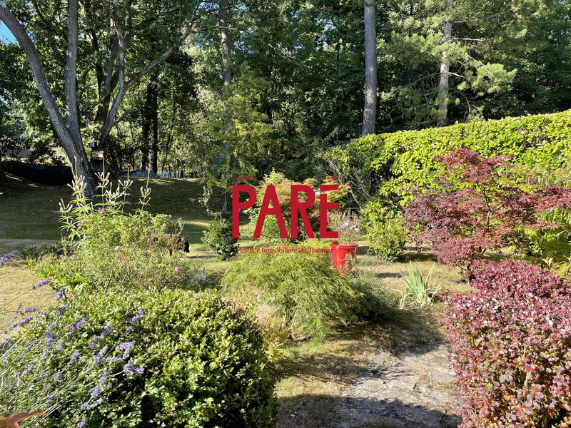 Maison - 205 m² - 6 pièces