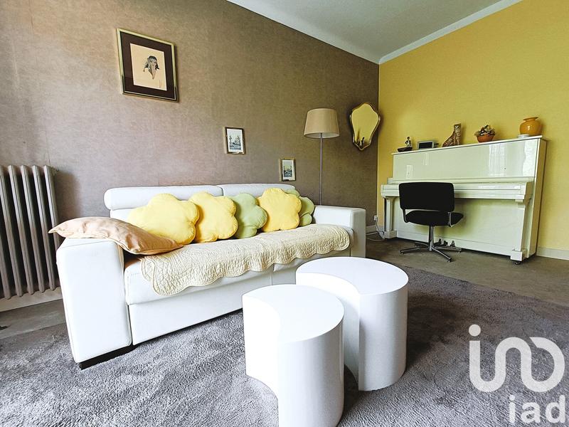 Maison - 210 m² - 6 pièces