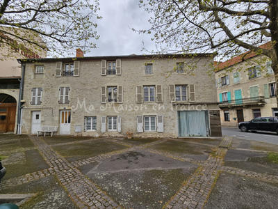 Maison - 140 m² - 7 pièces