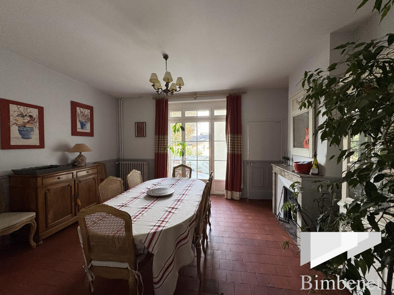 Maison - 172 m² - 8 pièces